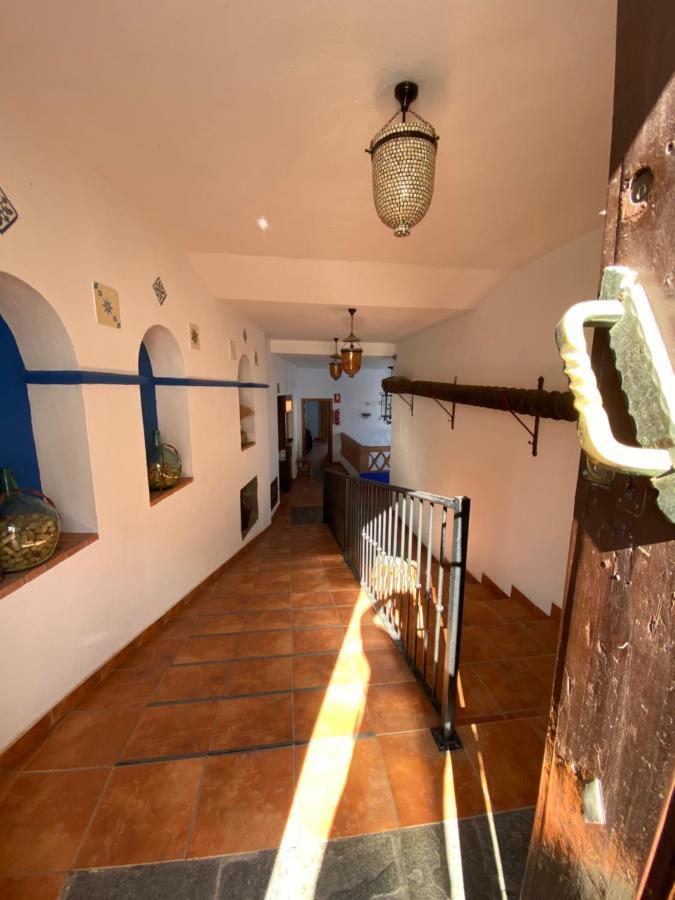 Hotel Rural La Posada De Las Cigueenas Jerez De Los Caballeros Dış mekan fotoğraf