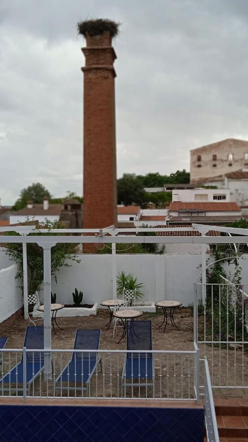 Hotel Rural La Posada De Las Cigueenas Jerez De Los Caballeros Dış mekan fotoğraf