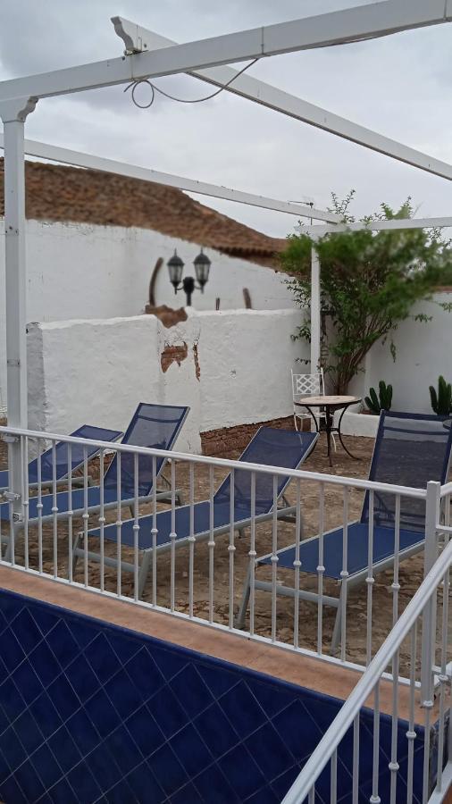 Hotel Rural La Posada De Las Cigueenas Jerez De Los Caballeros Dış mekan fotoğraf