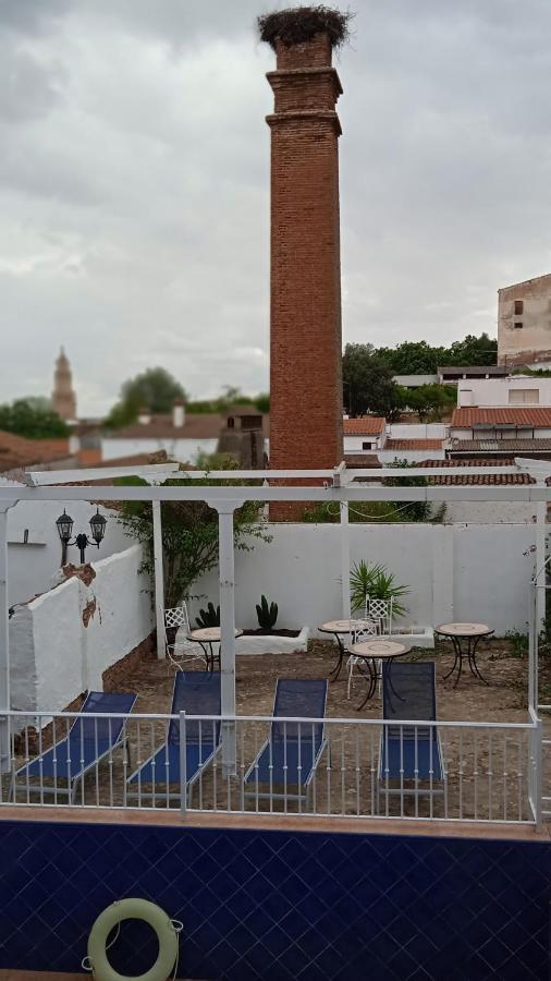 Hotel Rural La Posada De Las Cigueenas Jerez De Los Caballeros Dış mekan fotoğraf