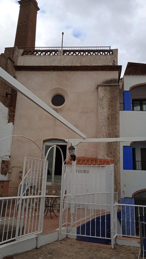 Hotel Rural La Posada De Las Cigueenas Jerez De Los Caballeros Dış mekan fotoğraf