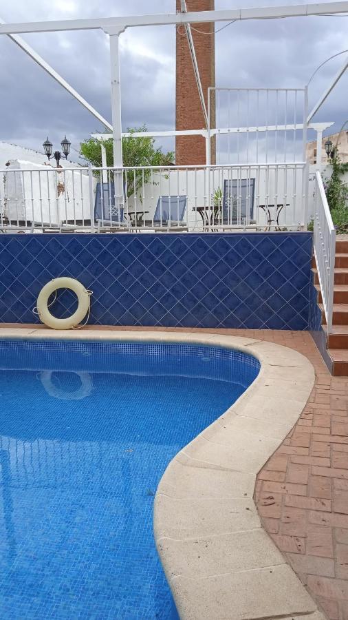 Hotel Rural La Posada De Las Cigueenas Jerez De Los Caballeros Dış mekan fotoğraf