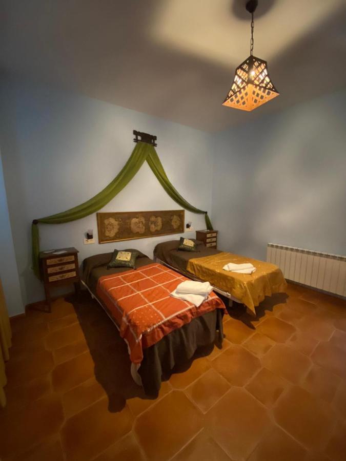 Hotel Rural La Posada De Las Cigueenas Jerez De Los Caballeros Dış mekan fotoğraf