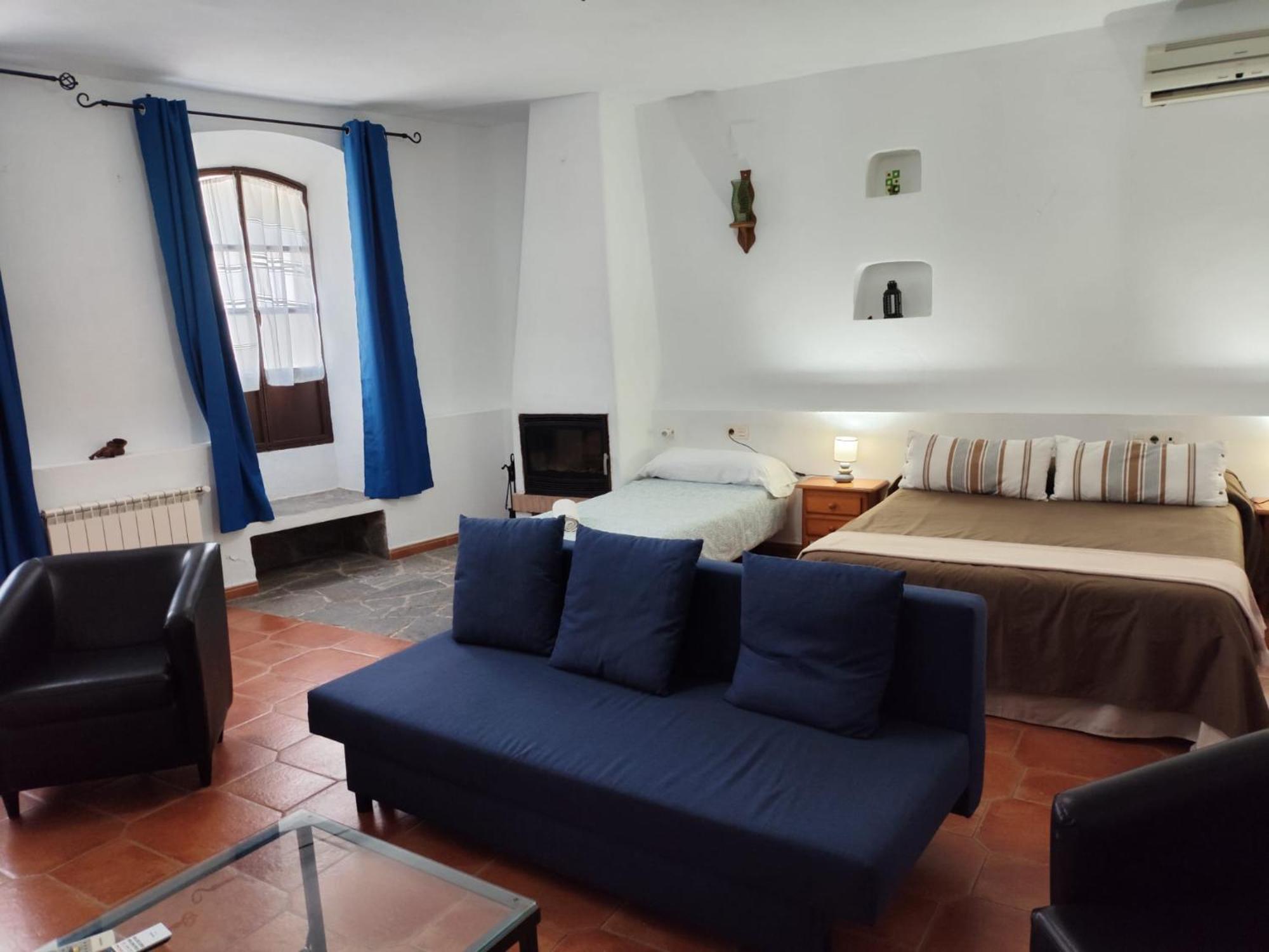 Hotel Rural La Posada De Las Cigueenas Jerez De Los Caballeros Dış mekan fotoğraf